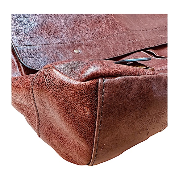 FOSSIL Brown Leather Briefcase Bag Shoulder Crossbody 15”x11”x3.5” Office - Picture 7 of 16